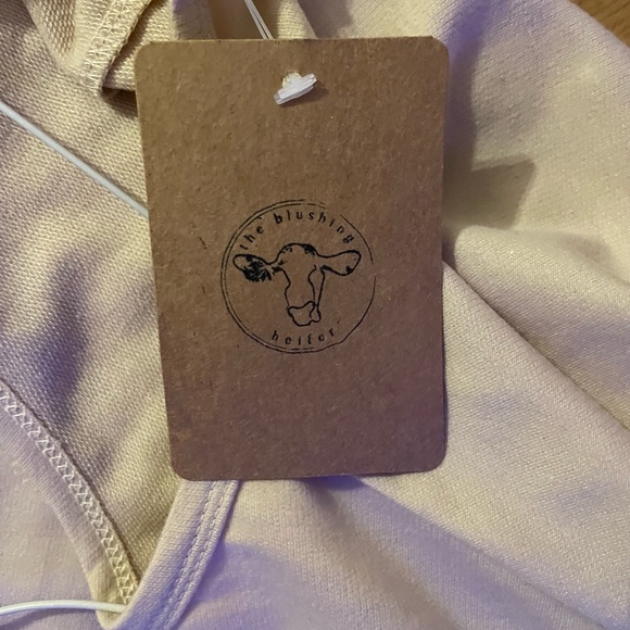 Cream colored crewneck. - Picture 3 of 3